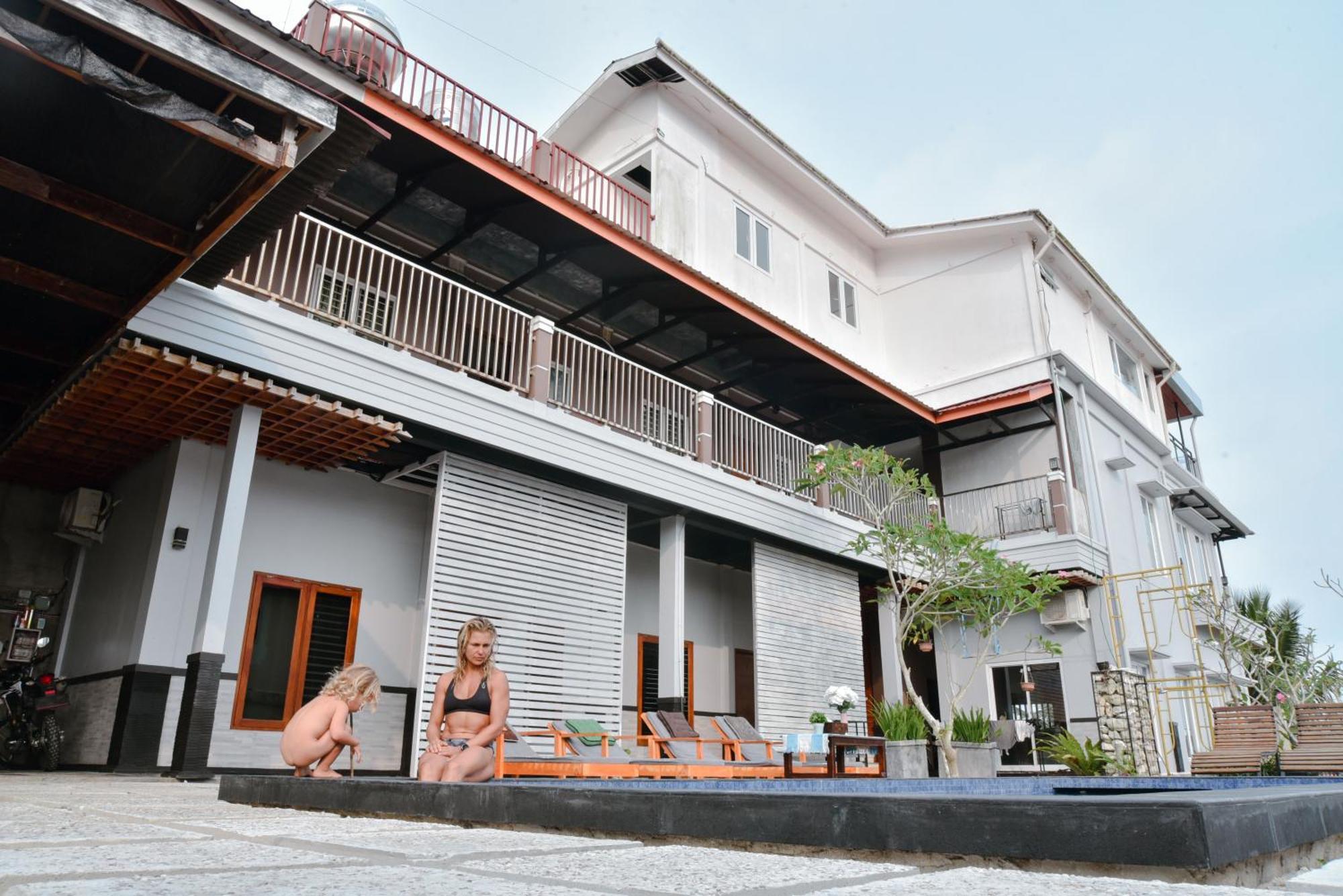 Hilibotodane 敖德萨尼亚斯冲浪旅馆酒店 外观 照片