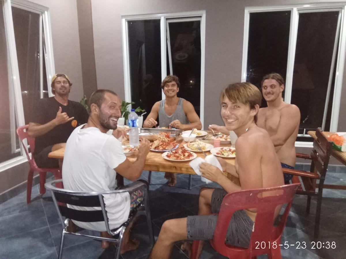 Hilibotodane 敖德萨尼亚斯冲浪旅馆酒店 外观 照片