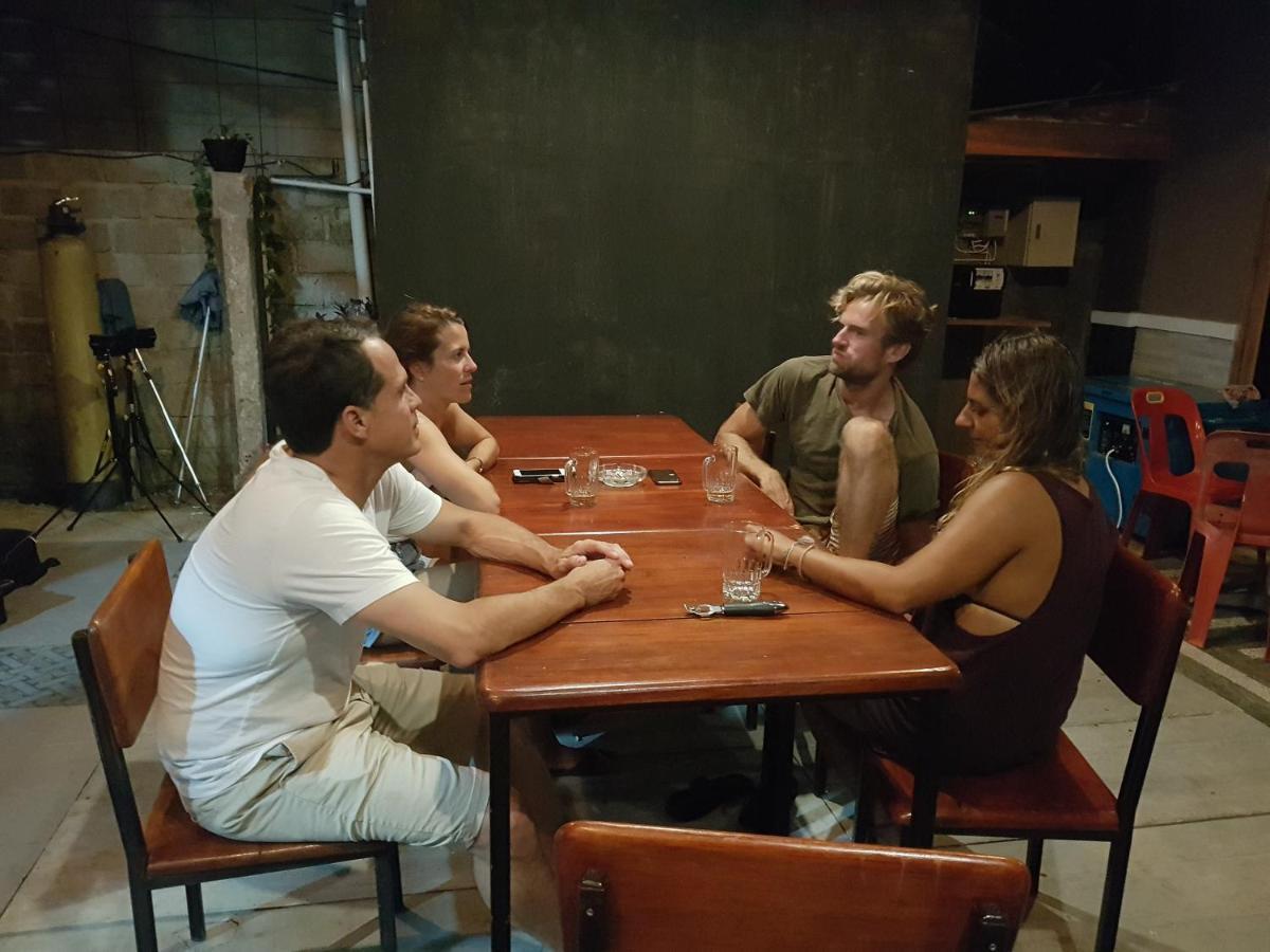Hilibotodane 敖德萨尼亚斯冲浪旅馆酒店 外观 照片